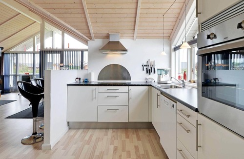 Skaven Strand House | 4 star holiday home in Tarm