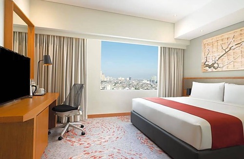 Chinatown Hotel | 4-Star Hotel ∙ Holiday Inn & Suites Jakarta Gajah Mada, an IHG Hotel