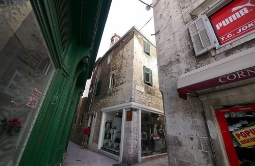 Old Town Apartment | 4 Stars (*) Luxury Flat in the Old Town Split!Few Steps to Diocletian Palace!