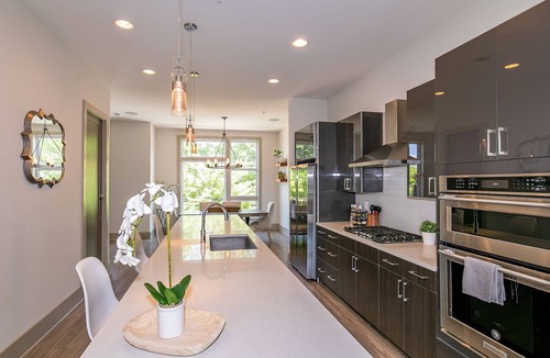 Reynoldstown House | 4-Story Rooftop Oasis- Fire Pit/King Suite