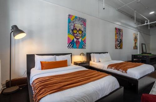 Cite Multimedia Apartment | 4 Stylish Lofts in Old Montreal