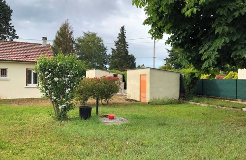 Saint-Dye-sur-Loire House | 4. The little house -⭐️⭐️⭐️