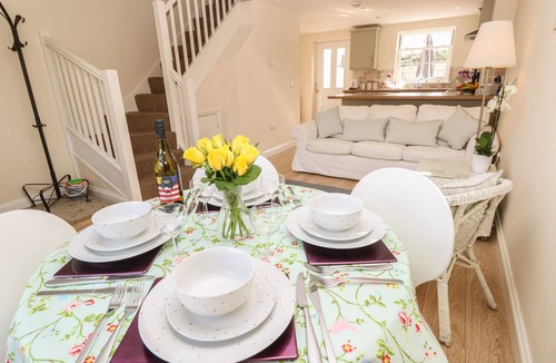 Brading Cottage | 4 The Old Post Office Mews