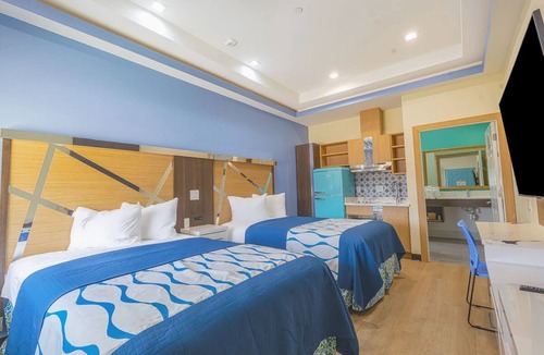 George Bush Park/Eldridge Hotel | 4 Tranquil Rooms w/2 Queens and Kitchenette Near Woodbridge Lake – 4.3 Miles