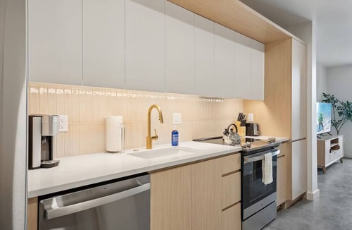 Rio Grande Hotel | 4 Units | Explore Downtown SLC | Modern Haven w/Terrace BBQ Near Temple Square
