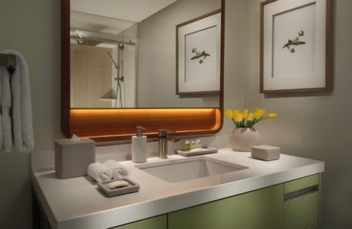 Kahului Hotel | 4 Units Perfect for Groups! Outdoor Pool, Beachfront Location, Pets Allowed