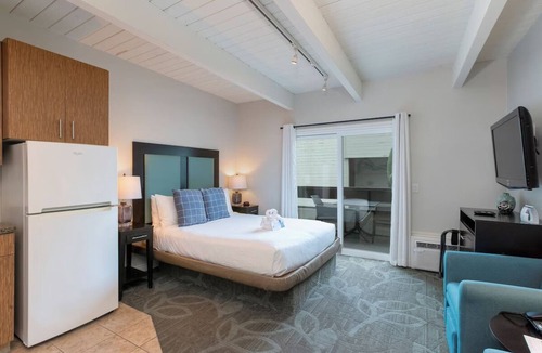 San Clemente Hotel | 4 Units w/Kitchen & Pool | Near Beach & Downtown