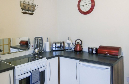 Forres Hotel | 4 Varis Apartments