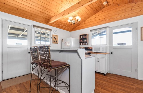 Bradley Cabin | 4. Waters Edge Cabin (on private peninsula with dock)