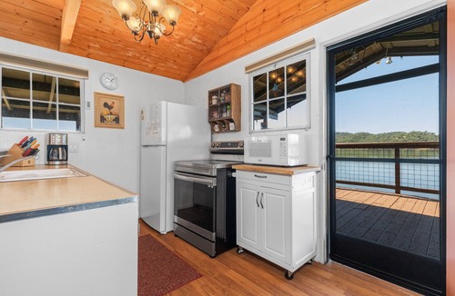 Bradley Cabin | 4. Waters Edge Cabin (on private peninsula with dock)