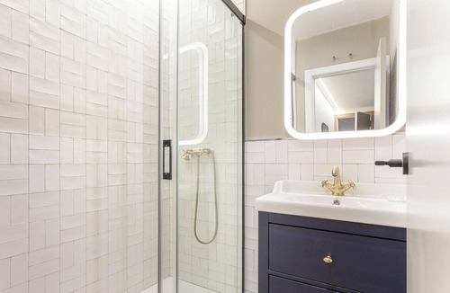 Bellas Vistas Apartment | 4 Ways V apartment in Madrid