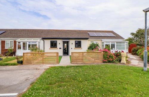 Llanasa House | 4 Willow Grove - Freehold