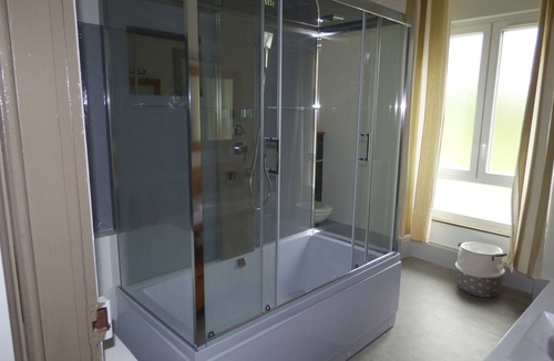 Bogny-sur-Meuse Bed & Breakfast | 4-wire domain aymon