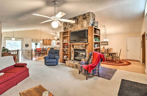 Poplar Bluff House | 40-Acre Poplar Bluff Nature Lovers Paradise!