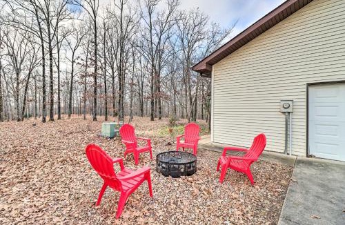 Poplar Bluff House | 40-Acre Poplar Bluff Nature Lovers Paradise!
