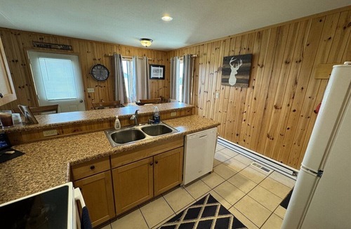 Waubay House | 40 Creek Lodge South at Waubay Lake