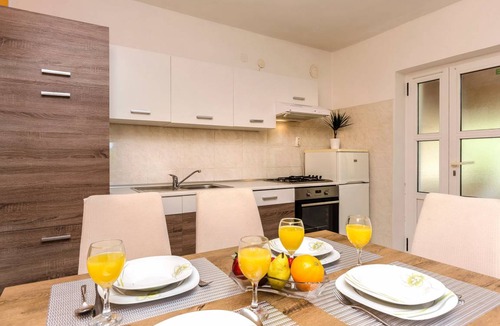Vodice Apartment | 40 m² Apartment ∙ 1 bedroom ∙ 3 guests