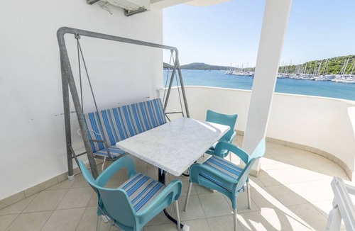 Rogoznica Apartment | 40 m² Apartment ∙ 1 bedroom ∙ 4 guests