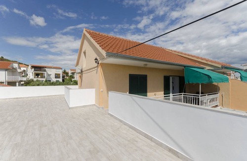 Tribunj Apartment | 40 m² Apartment ∙ 2 bedrooms ∙ 4 guests
