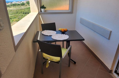 Bol Apartment | 40 m² Apartment ∙ 2 guests