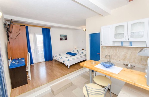 Bol Apartment | 40 m² Apartment ∙ 2 guests