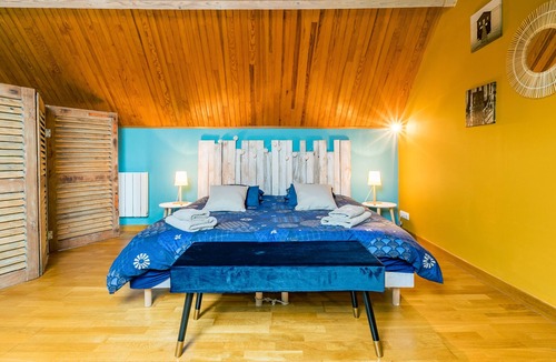 Le Fayel Bed & Breakfast | 40 m2 guest room with private pool