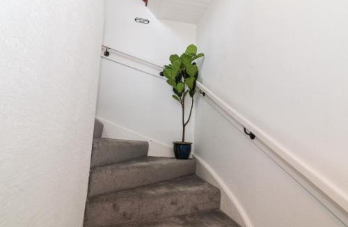 Aberdour Apartment | 40 Main Street