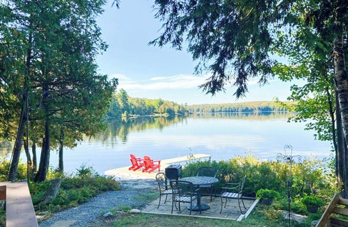 McMurrich/Monteith Cottage | 400 ft Lakefront w Canoe Kayaks SUP Sunsets Firepit