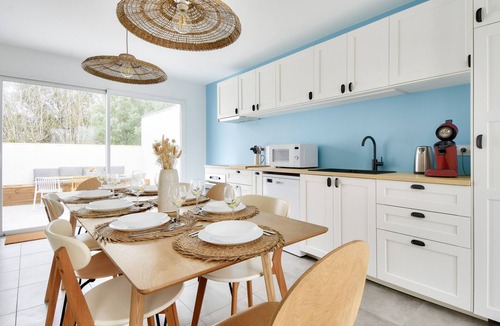 La Gueriniere Ski Chalet | 400 m from the beach – Lovely house for 8 – Terrace