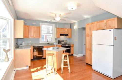 Dennis Port House | 400 Yards to the Beach! Dogs Welcome!