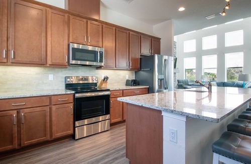 Painters Hill House | 400ft to private beach. Riverfront,dock,pool,kayaks Elevator, 1.6 acres