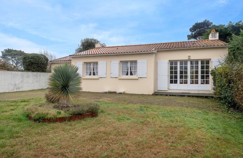 Prefailles House | 400m from the beach, Pointe St Gildas, house for 6