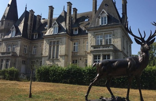 Saint-Jean-aux-Bois Apartment | 400m2 castle flat, 8 bedrooms + pool near Paris!