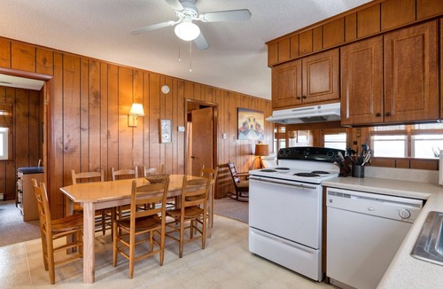 Nags Head House | 401 - Dog-Friendly Rental - minutes to Beach Access, Dowdy Park, and YMCA