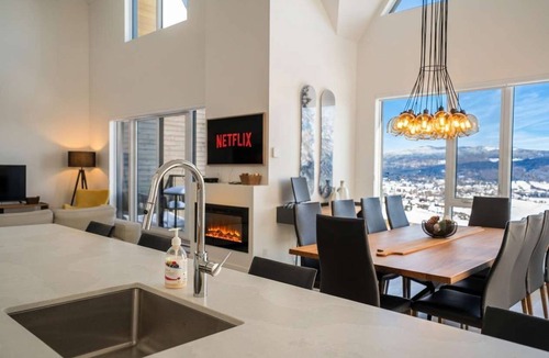 Baie-St-Paul Apartment | 401 | High-End Condo | Incredible View and Pool