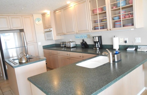 Seaside Condo | #402 - 4th Floor Large Oceanfront Condominium