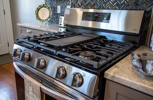 Fredericksburg House | 403 Cora | Great Location | Fire Pit