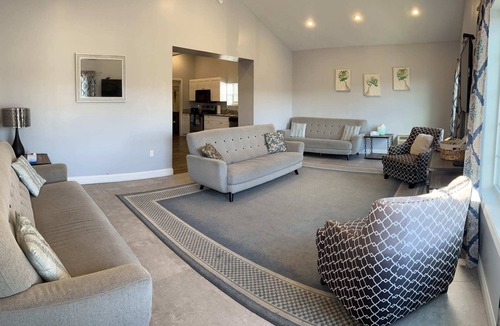 Watkins Glen House | 405 S. Madison, Suite B