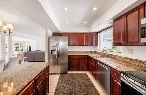 Santa Barbara Estates House | 406 Managed by Brampton Park