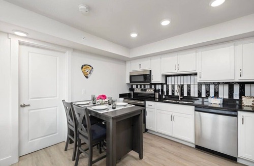 Downtown Branson Condo | 406 - Walk to Convention Center & Landing