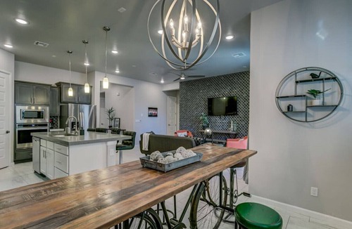 Las Cruces Villa | 4086/Lyle Modern · Brand New Luxury Home in Golf Course Community