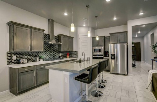 Las Cruces Villa | 4086/Lyle Modern · Brand New Luxury Home in Golf Course Community