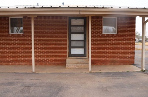 Ralls Apartment | 40m to Digital Galaxy: 2BR w/Kitchen & Laundry