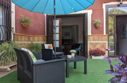 Sant Fost de Campsentelles House | 40m2 suite with two beds and private bathroom.