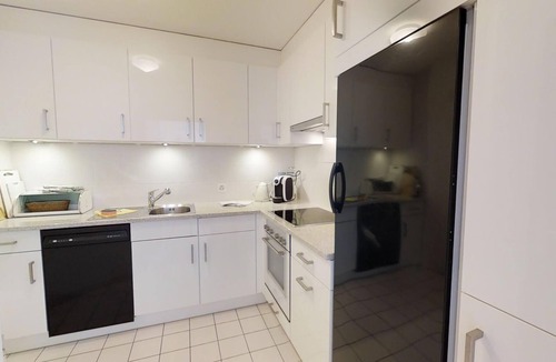 Celerina-Schlarigna Apartment | 4½-room apartment on the second floor, approx.