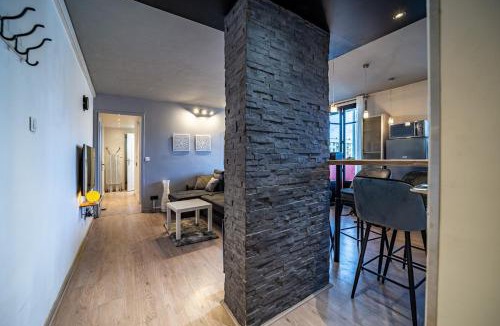 Quartier des Eaux-Claires Apartment | 41 Vallier