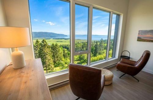 Baie-St-Paul Apartment | 411 - Luxury Condo - Incredible View & Pool