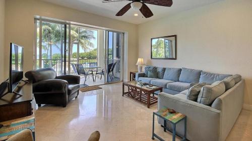 Rock Harbor House | 411 Mariners Club