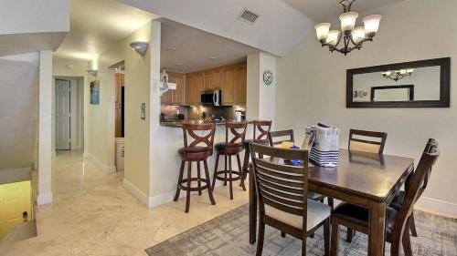 Rock Harbor House | 411 Mariners Club