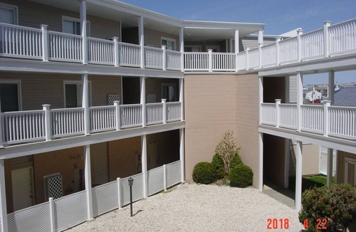 Sea Isle City House | 4114 Central Avenue Unit 213